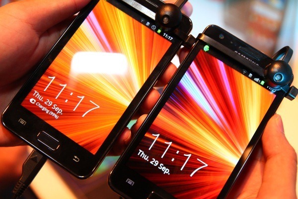 มาเล่นถึงงาน! ลองจับสมาร์ทโฟนรุ่นใหม่รุ่นเด่นในงาน Thailand Mobile Expo 2011 (ตอนที่ 1) : WellcoM A100, Xperia Ray, Galaxy R