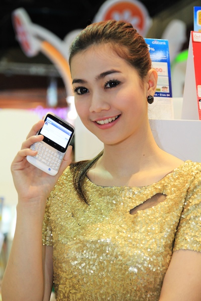 Thailand Mobile Expo Showcase 2011 - Pretty2 16