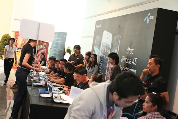 DTAC iPhone 4S 3