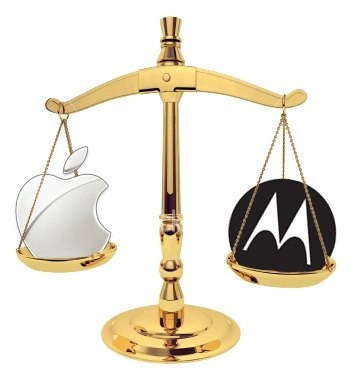 scale-apple-motorola